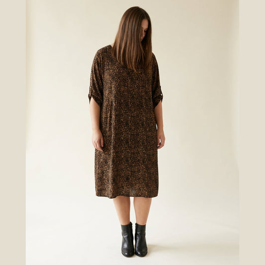 DNY- Leo lång dress PLUSSIZE