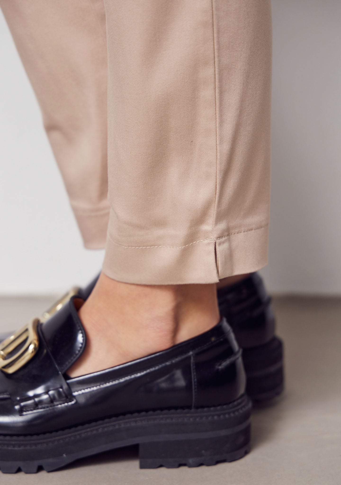 Isay-Chino pant-sand