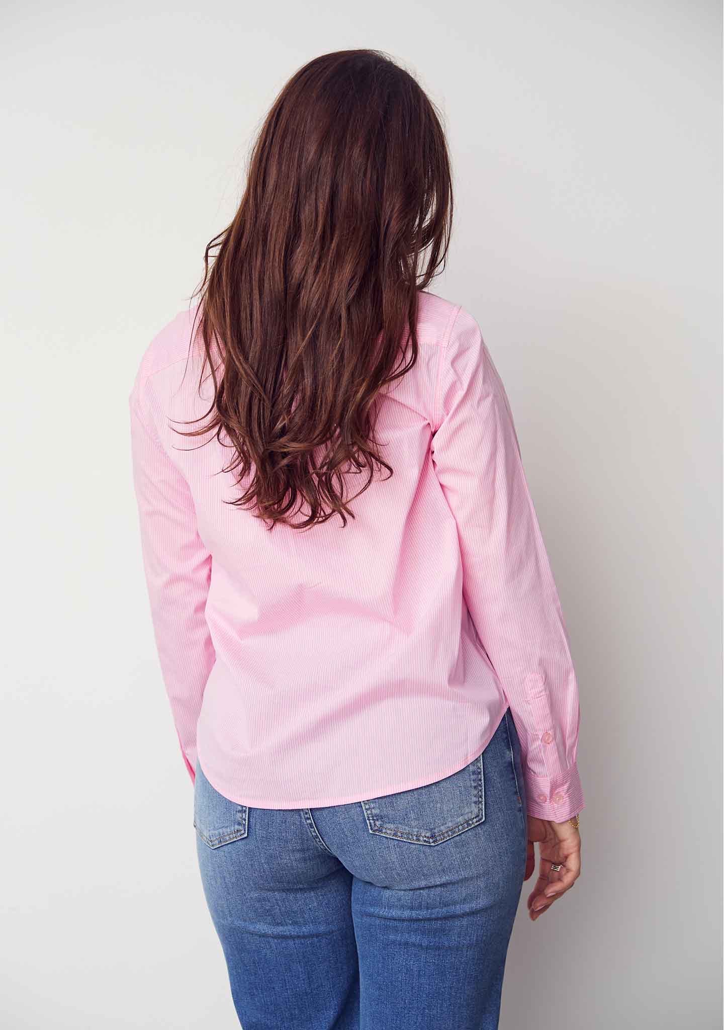 Isay-Bellis Blus