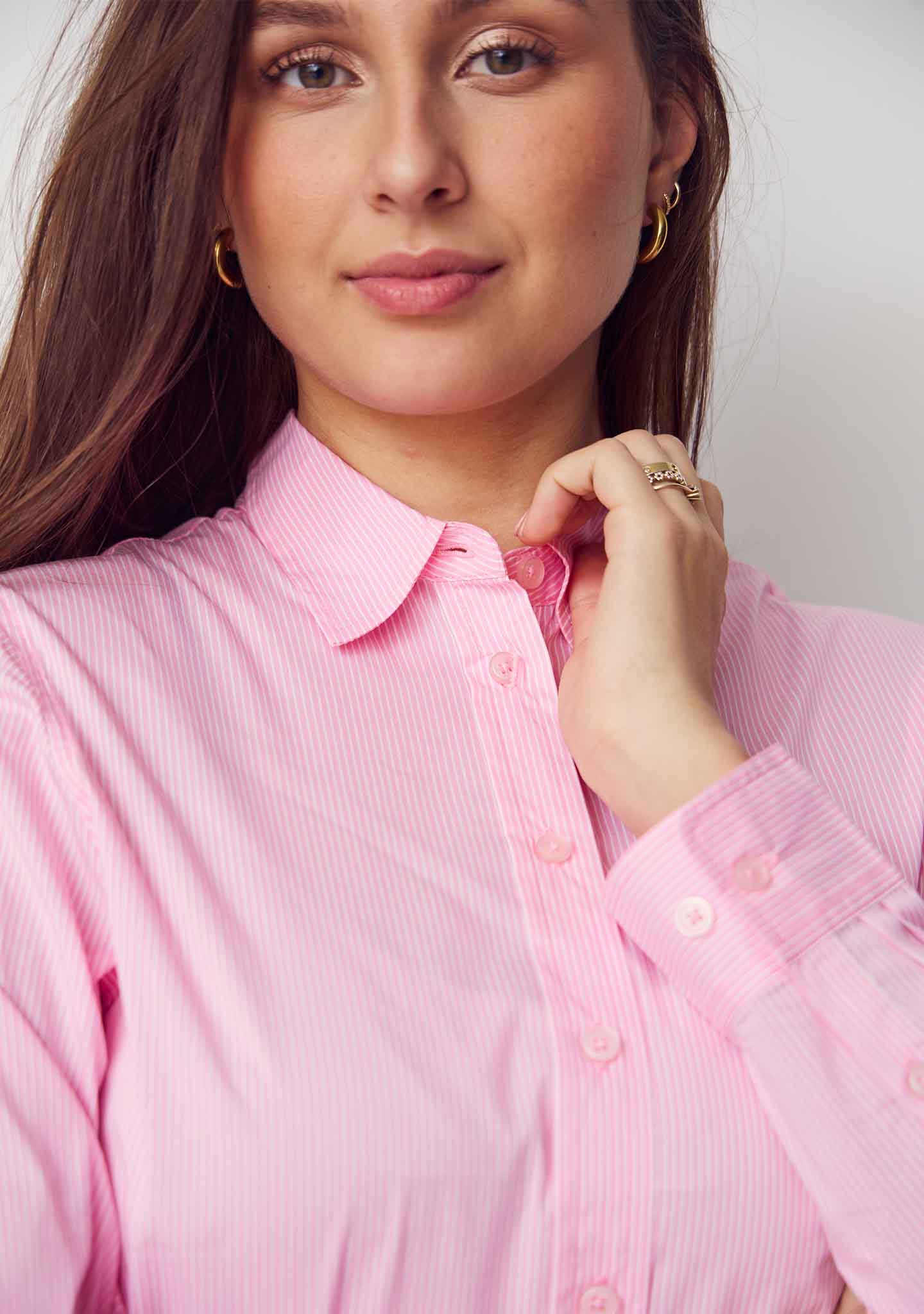 Isay-Bellis Blus