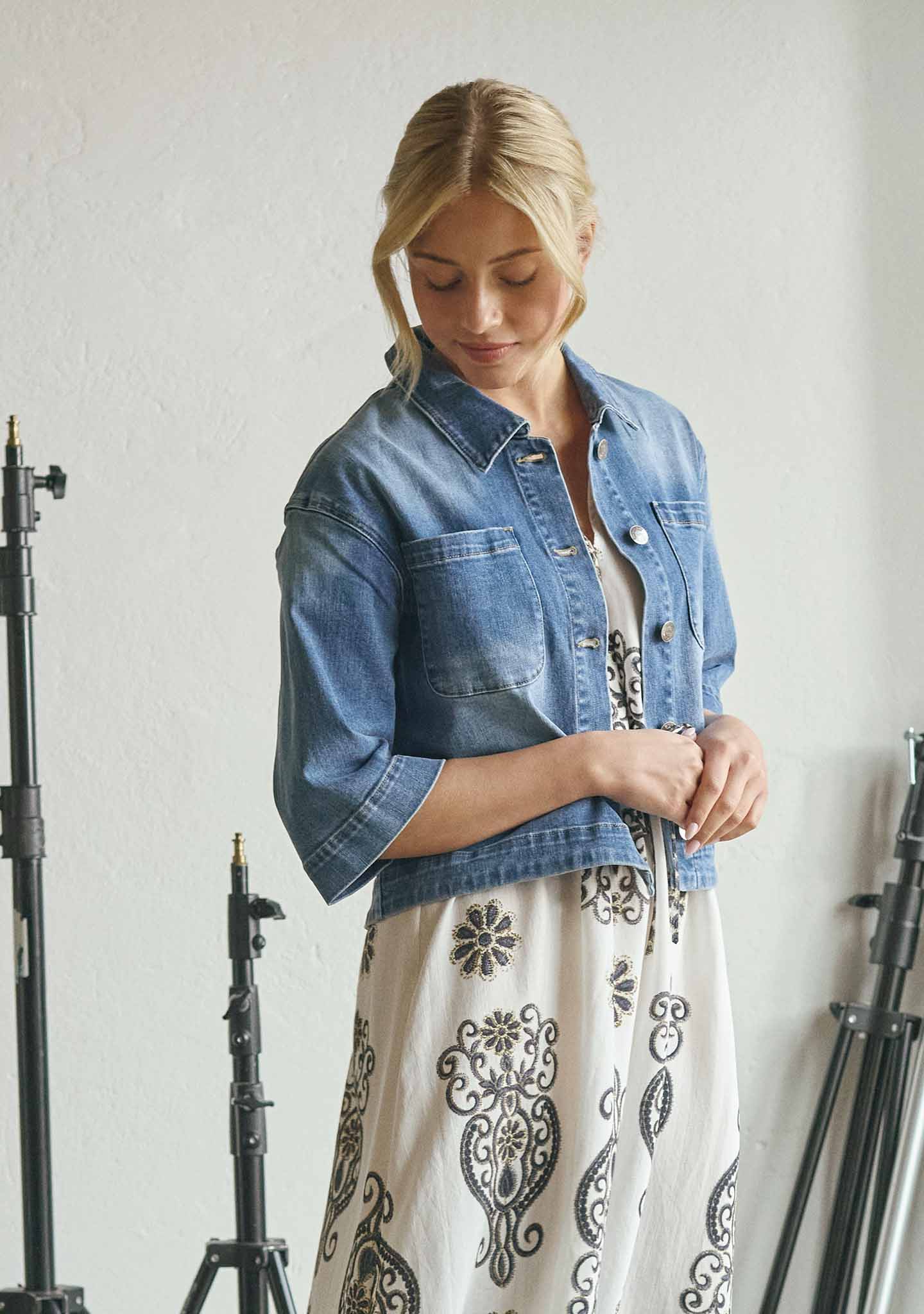 Isay- Capri Denim Jacka