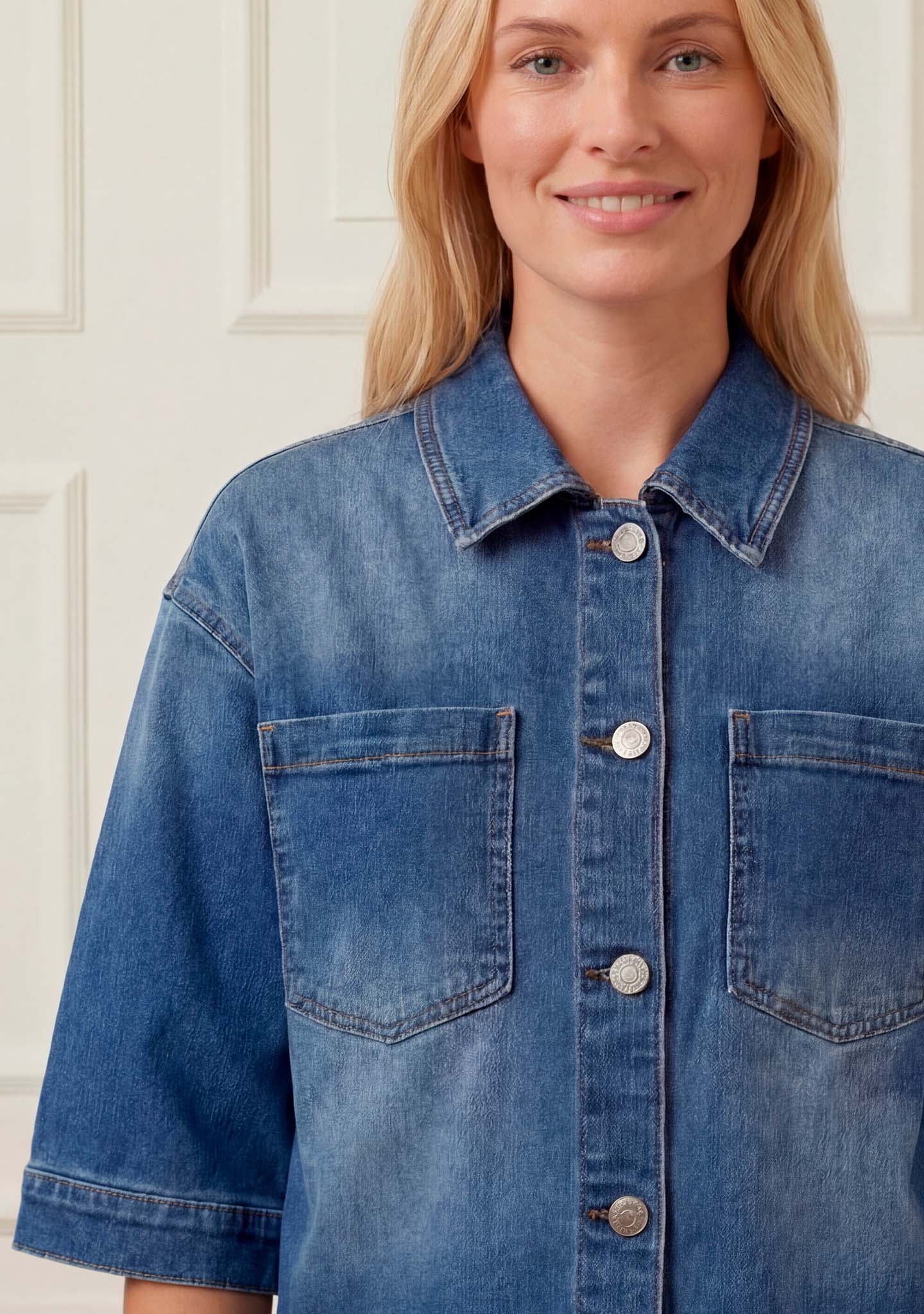 Isay- Capri Denim Jacka